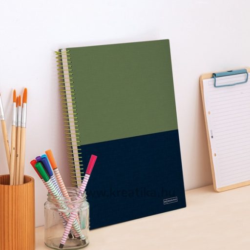 Spirálfüzet A/4 4x35 lapos, vonalas MQ "Rider" Green