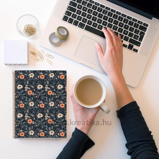 Spirálfüzet A/4 4x25 lapos, vonalas MQ "British Bloom