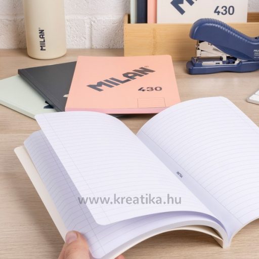 Füzet A/5 48 lapos, vonalas Milan "1918 Series" bézs