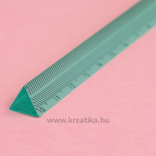 Vonalzó 15 cm háromszögletű Milan "New Look" vegyes színek