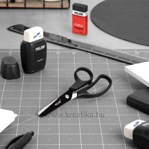 Olló, általános 13,4 cm Milan "Basic" Shadow fekete